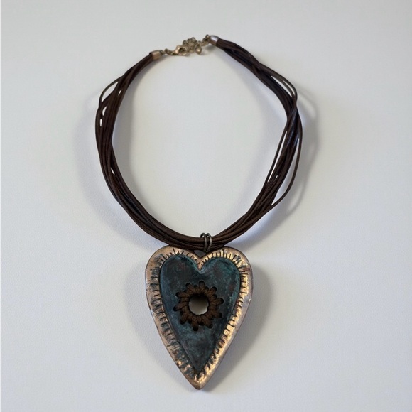Vintage Handmade Artisan Boho Heart Pendant Necklace in Bronze and Teal - Picture 4 of 5